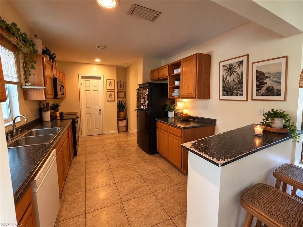 11 Louisiana Rd Property Photo 3