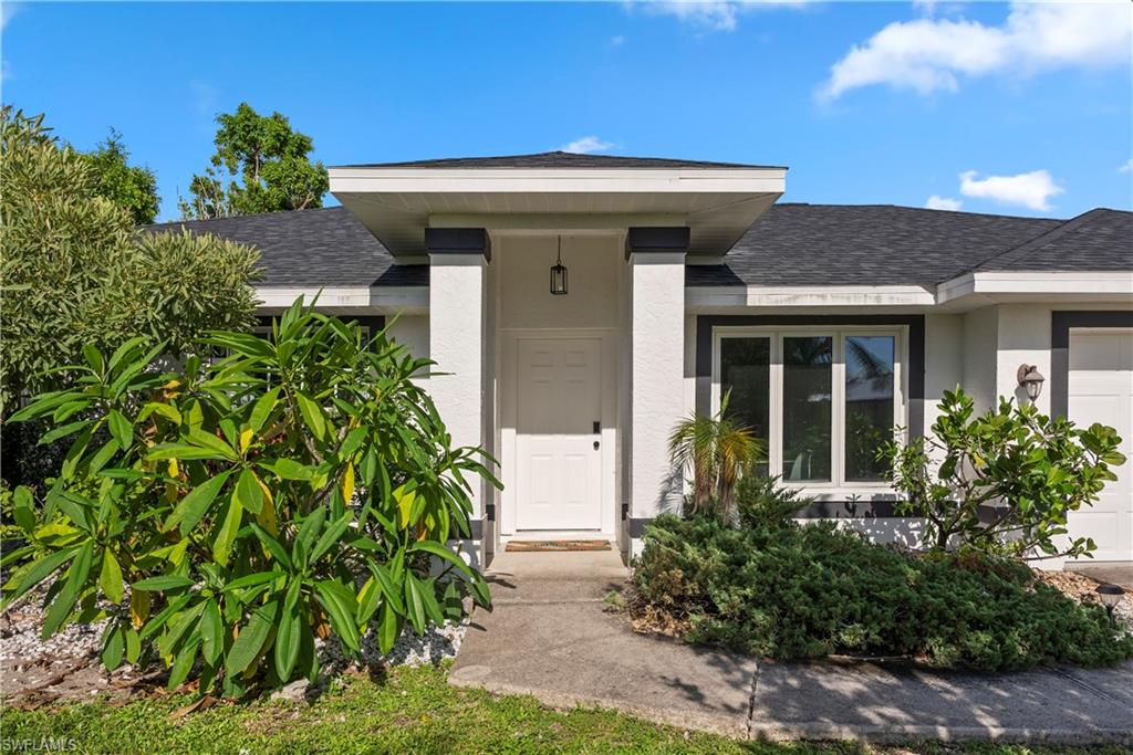 3137 8th PL Property Photo 1