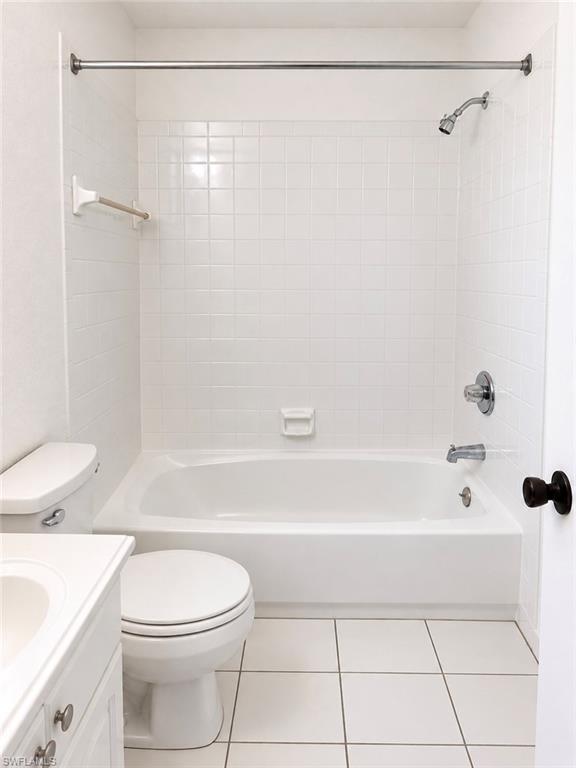 4031 Edgewater Cir Property Photo 7