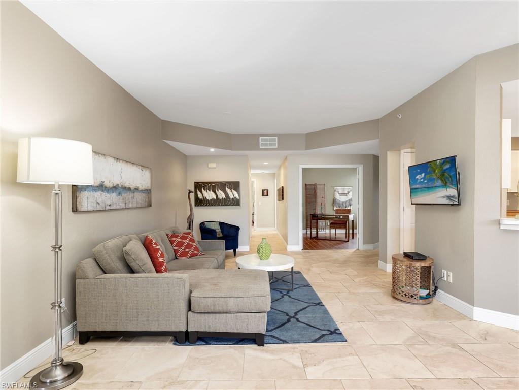 25220 Pelican Creek Cir 102 Property Photo 5