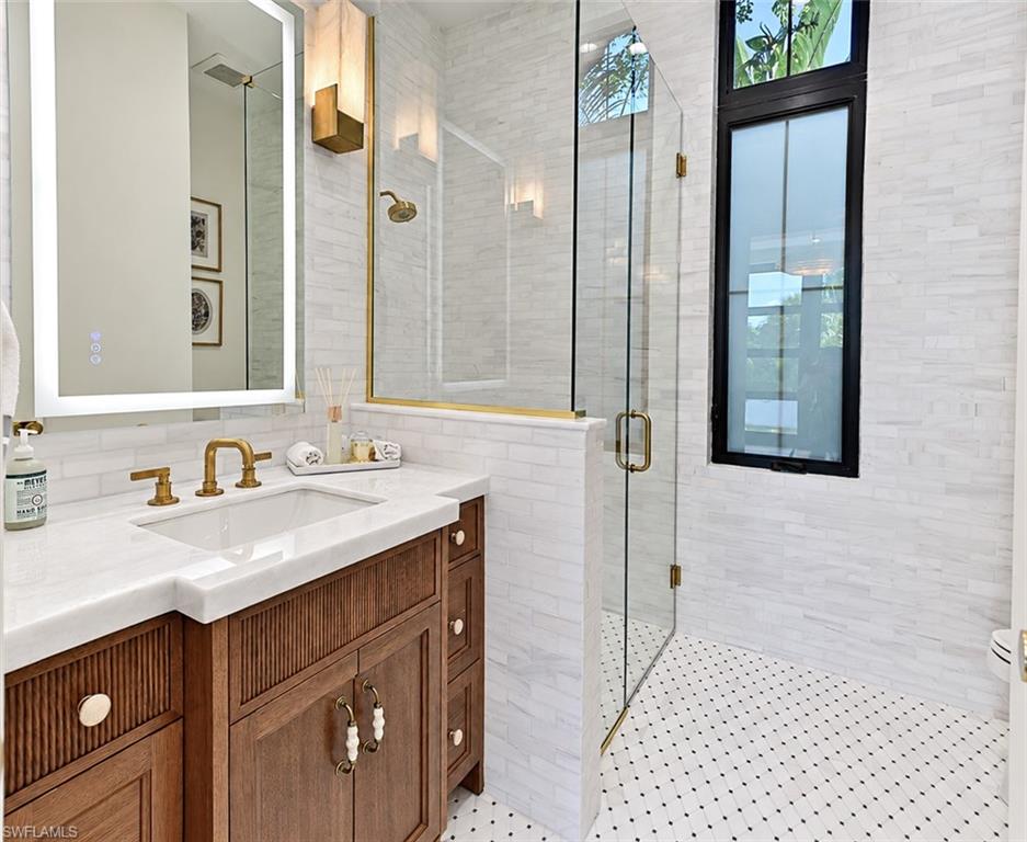 9100 Vanderbilt Dr Property Photo 33