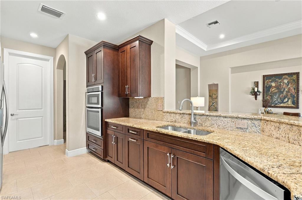 28428 San Amaro Dr Property Photo 10