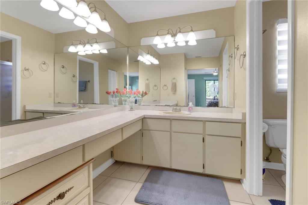 4764 Pembrooke Ln Property Photo 9