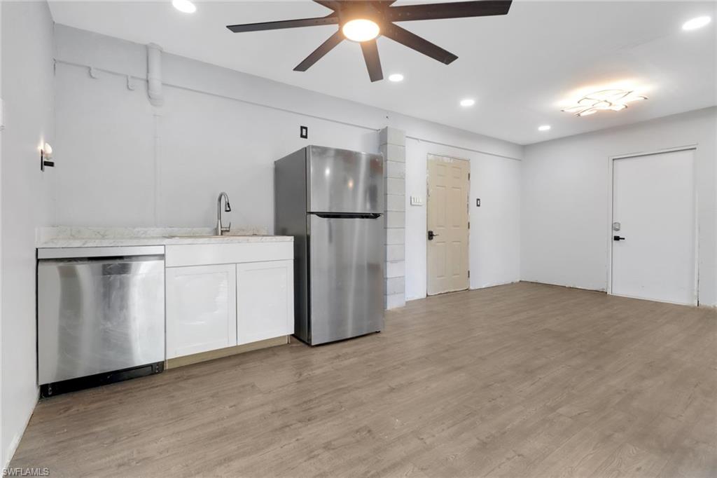 4764 Pembrooke Ln Property Photo 25