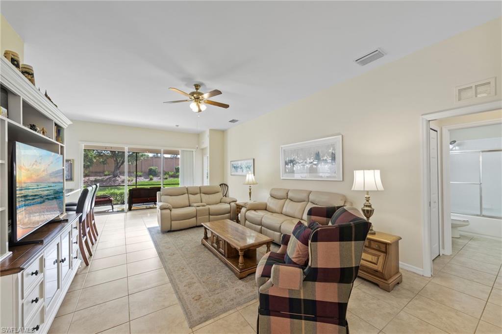 10083 Colonial Country Club Blvd Property Photo 8