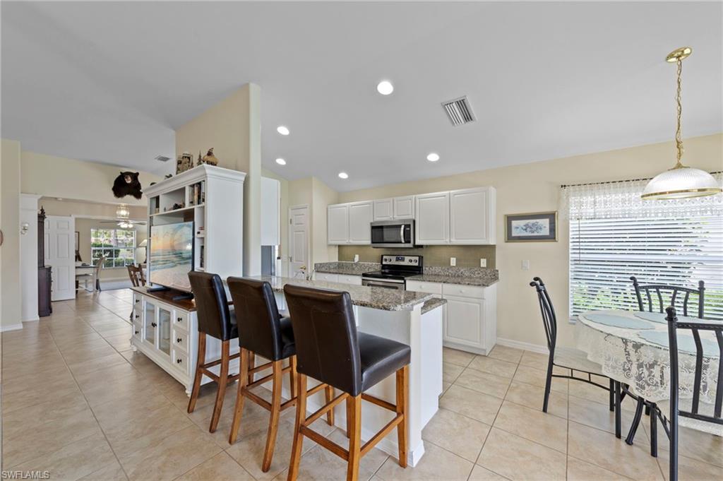 10083 Colonial Country Club Blvd Property Photo 12