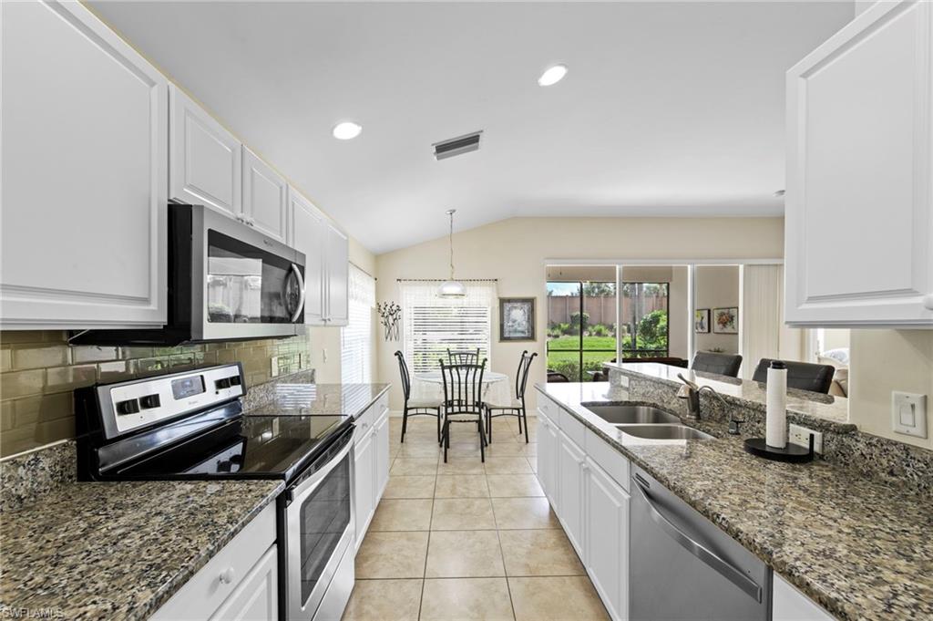 10083 Colonial Country Club Blvd Property Photo 16
