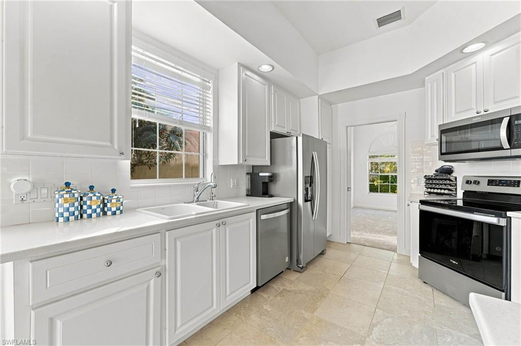 7565 Garibaldi Ct Property Photo 8