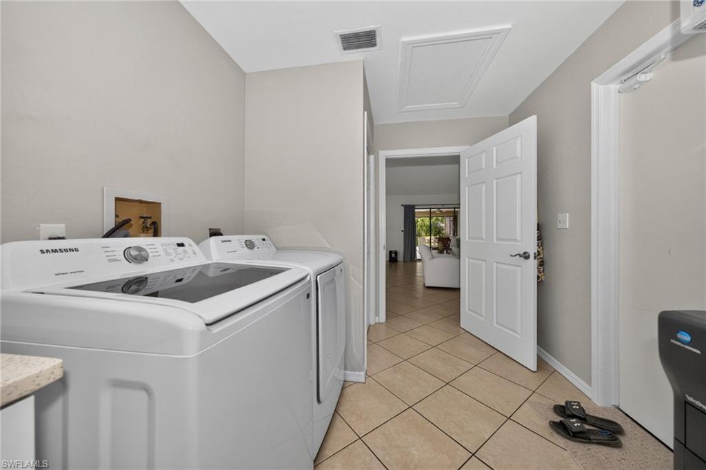 2370 Pine Woods Cir 35 Property Photo 37