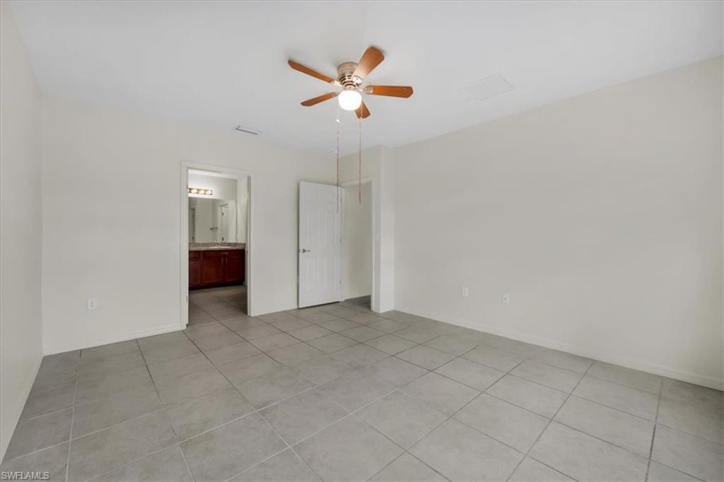 673 Hadley St E Property Photo 20