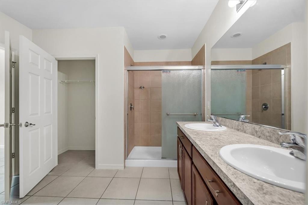 673 Hadley St E Property Photo 25