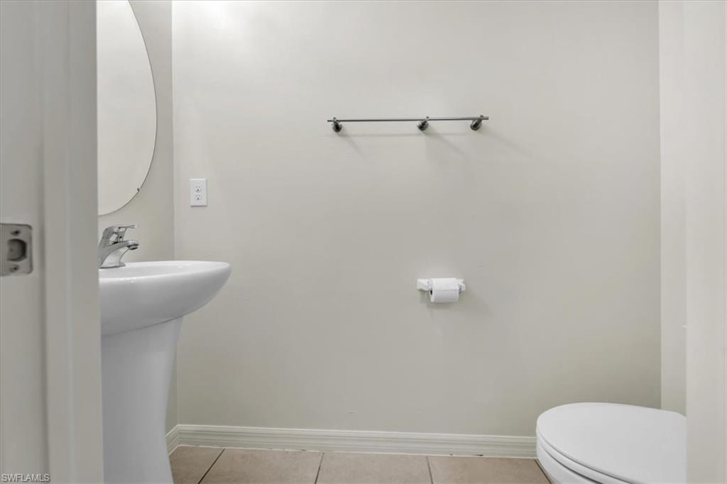 673 Hadley St E Property Photo 32