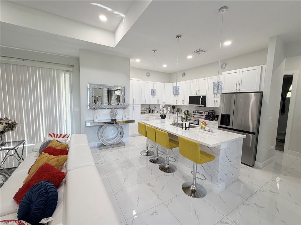 226037398 Property Photo 3