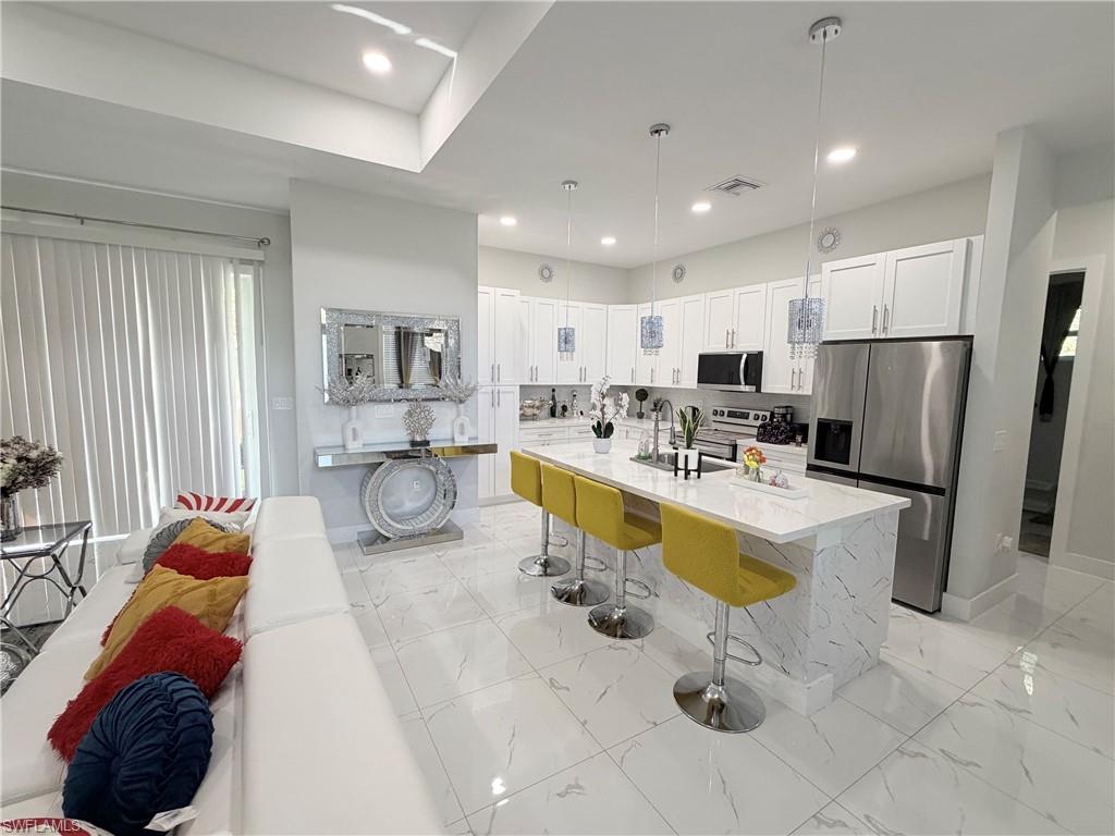 226037398 Property Photo 4