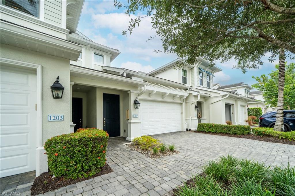 6981 Avalon Cir 1207 Property Photo 2