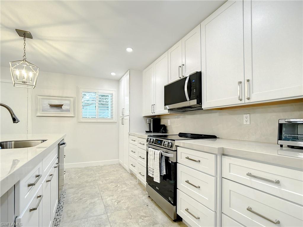 507 Broad Ave S Property Photo 5