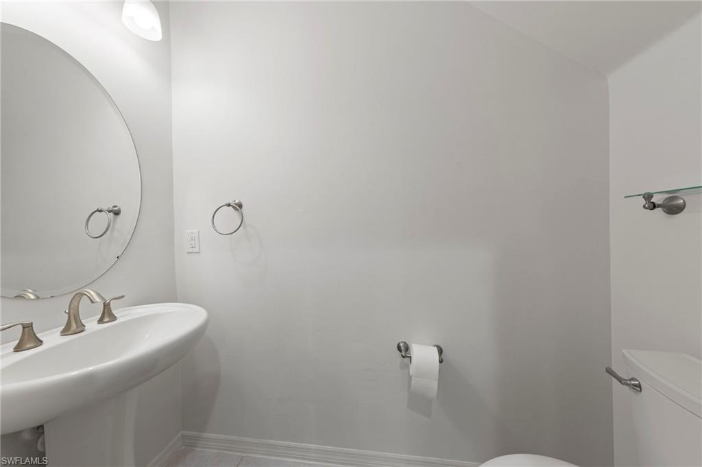 12555 Laurel Cove Dr Property Photo 5
