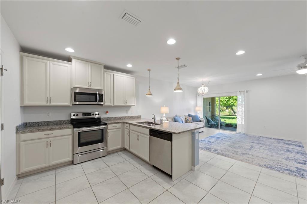12555 Laurel Cove Dr Property Photo 8