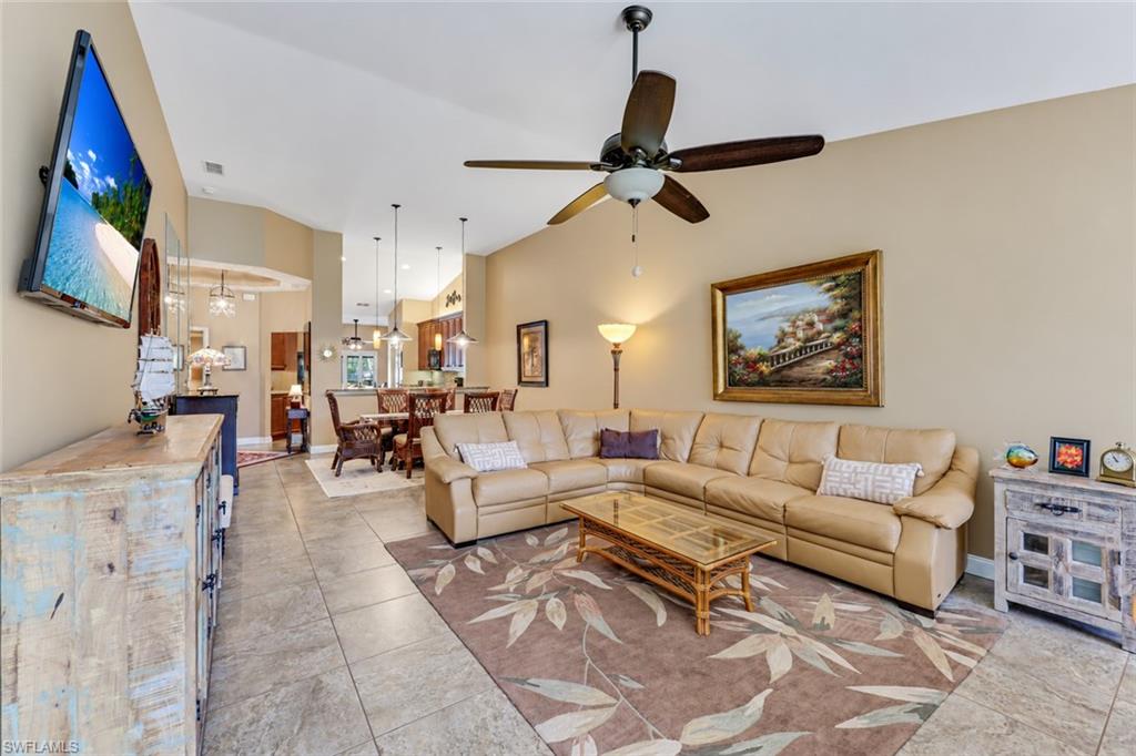 6928 Lone Oak Blvd Property Photo 3