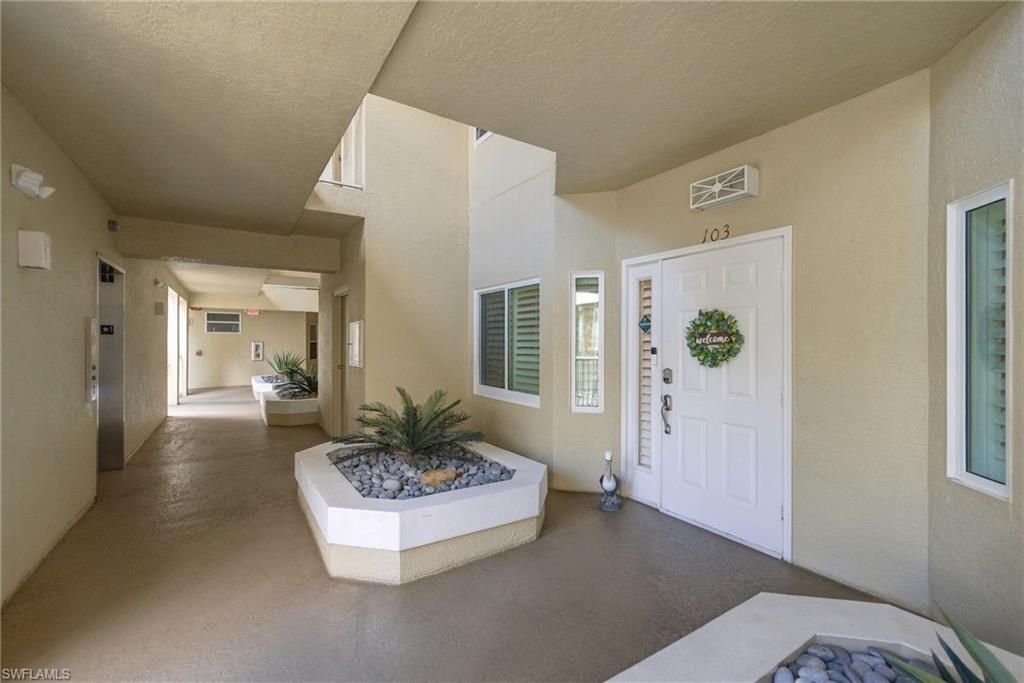7670 Pebble Creek Cir 103 Property Photo 6