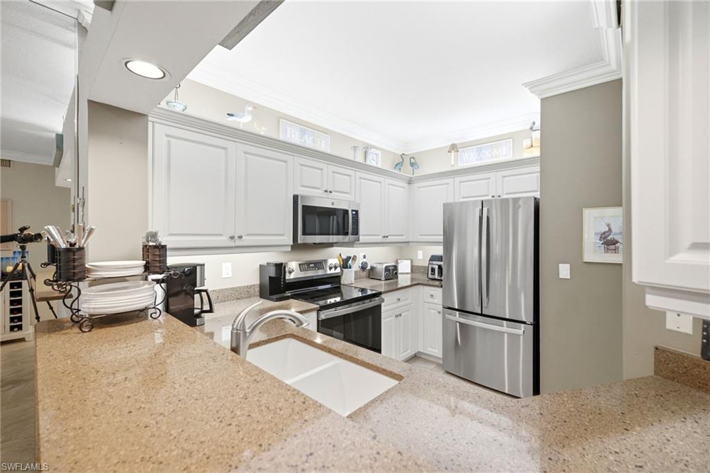 7670 Pebble Creek Cir 103 Property Photo 11