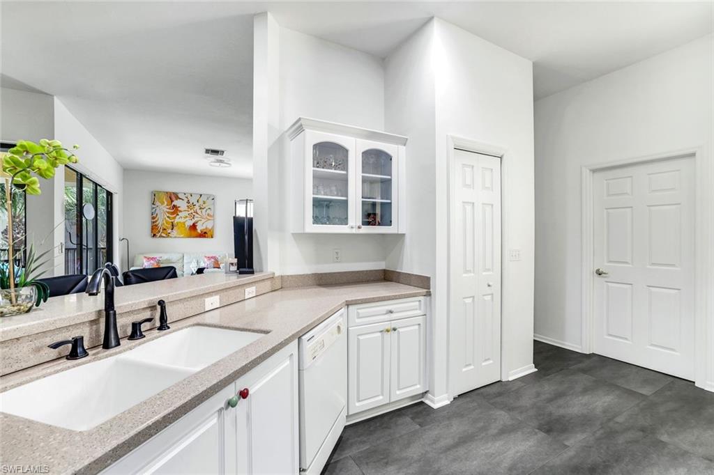 178 Vintage Cir M202 Property Photo 5