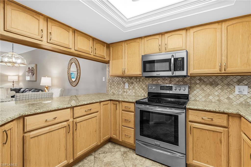 5899 Chanteclair Dr 211 Property Photo 9