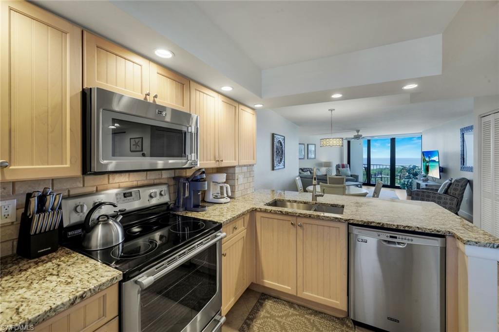 380 Seaview Ct 1201 Property Photo 12