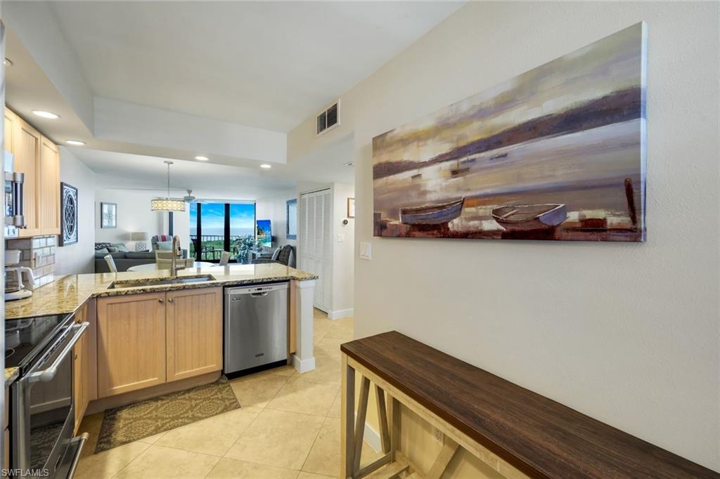 380 Seaview Ct 1201 Property Photo 14
