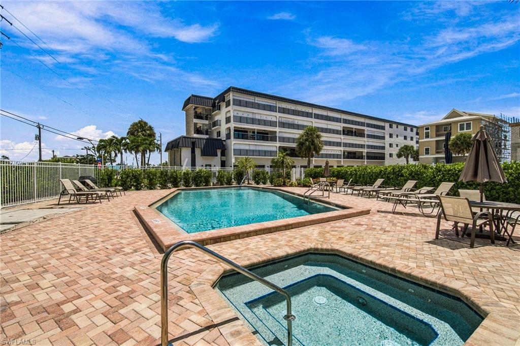 2088 Estero Blvd 4d Property Photo 2