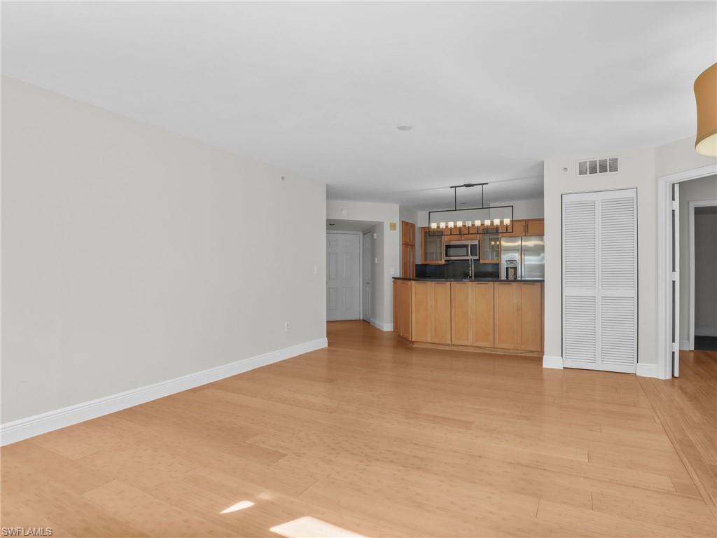 8870 Colonnades Ct W 332 Property Photo 9