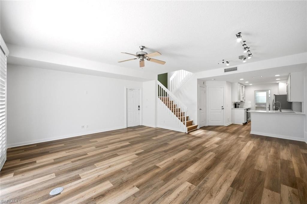 5729 Cove Cir 34 Property Photo 7