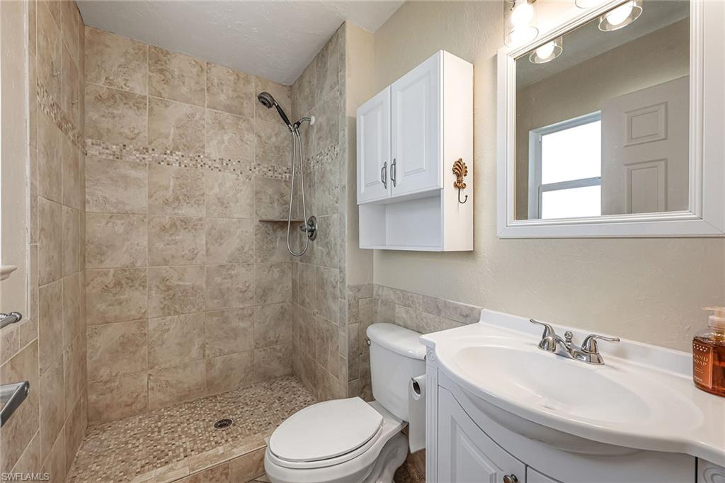 4690 Capri Dr Property Photo 17
