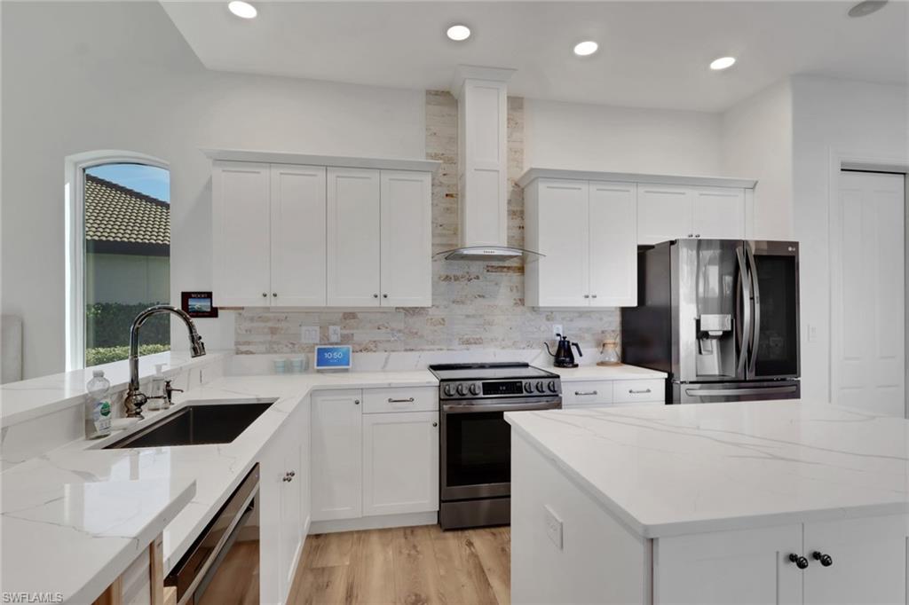 12500 Grandezza Cir Property Photo 3