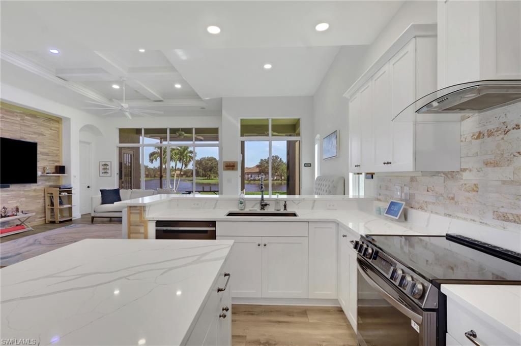12500 Grandezza Cir Property Photo 5
