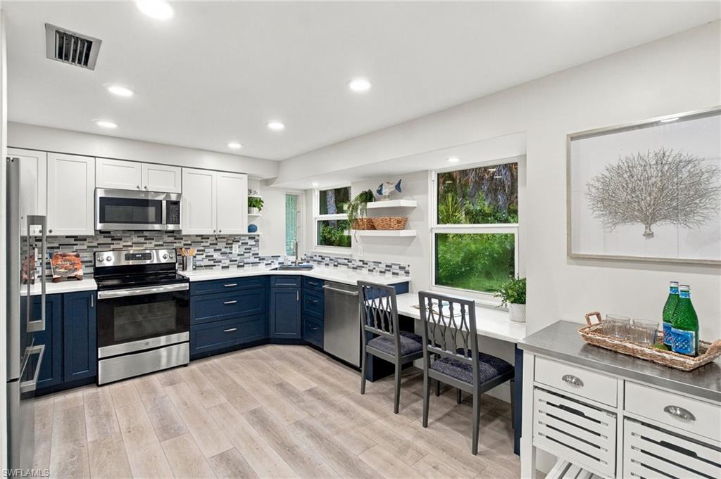 2265 Outrigger Ln Property Photo 14