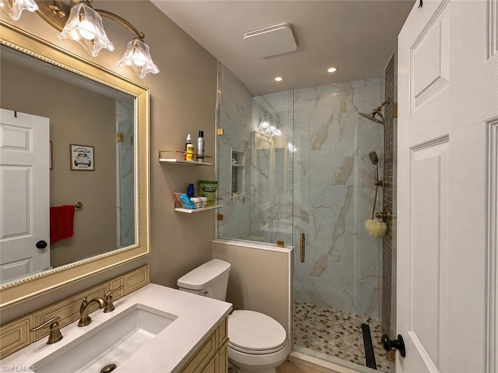 861 Hofstra Dr Property Photo 16