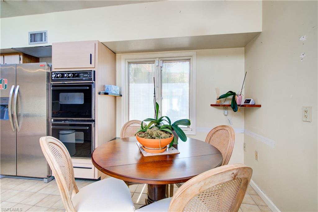 11 Capri Blvd Property Photo 16