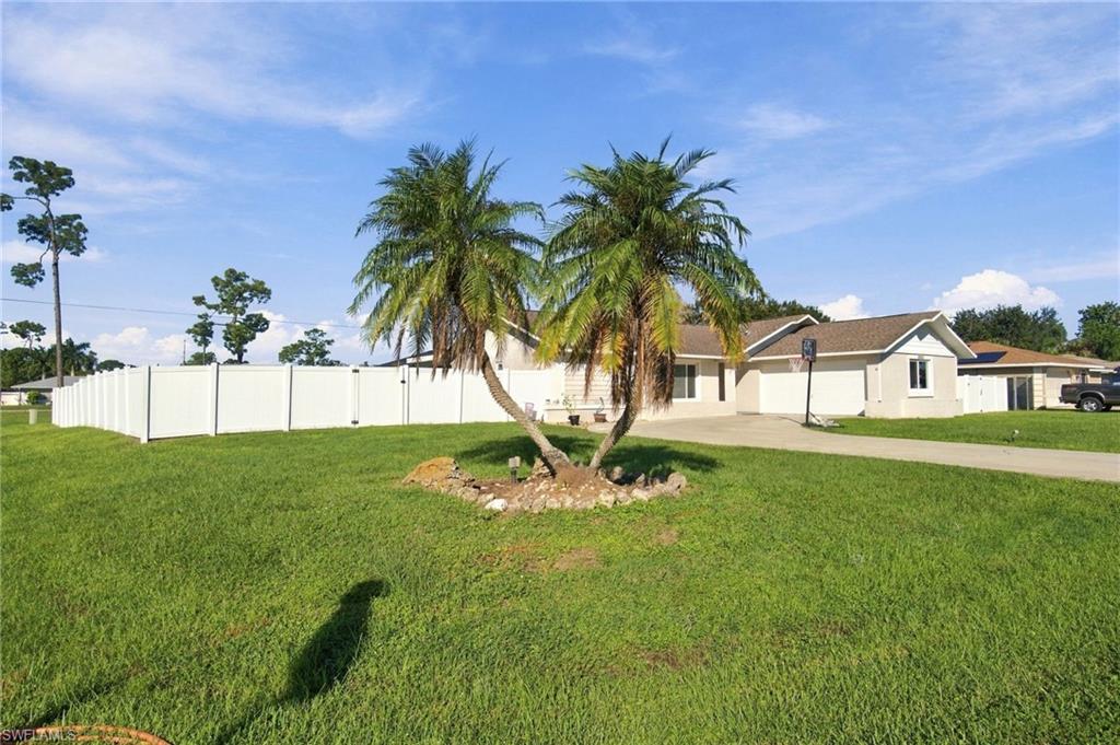 18688 Bradenton Rd Property Photo 4