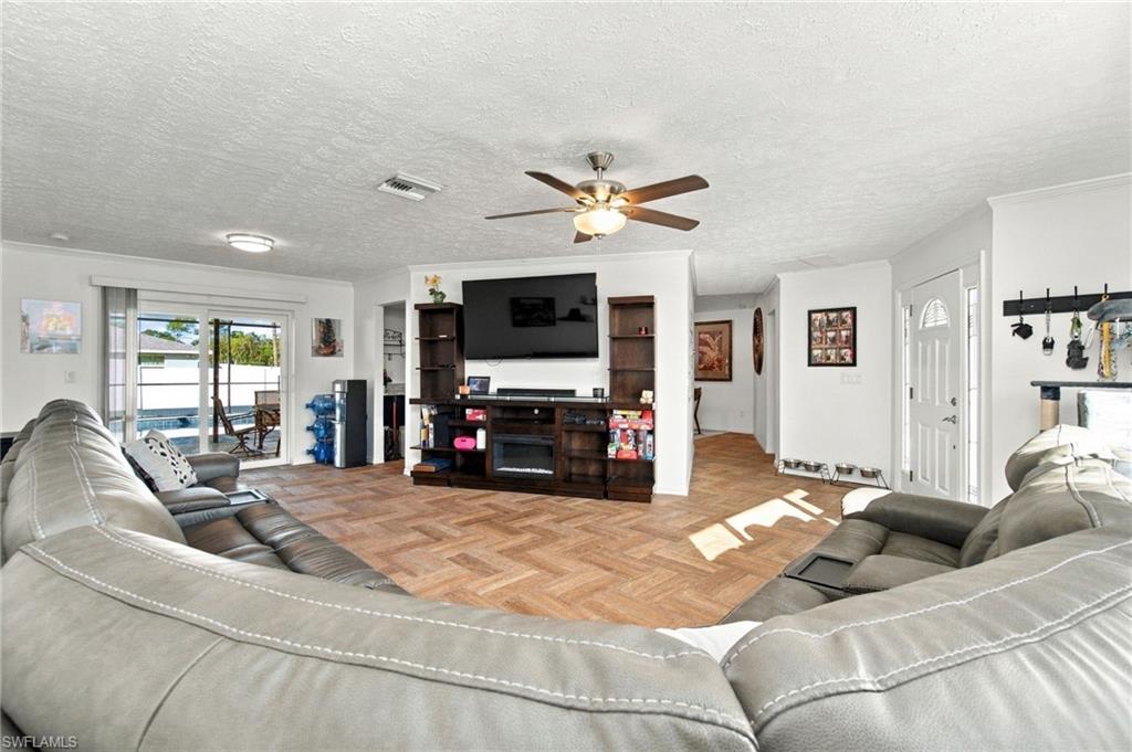 18688 Bradenton Rd Property Photo 7