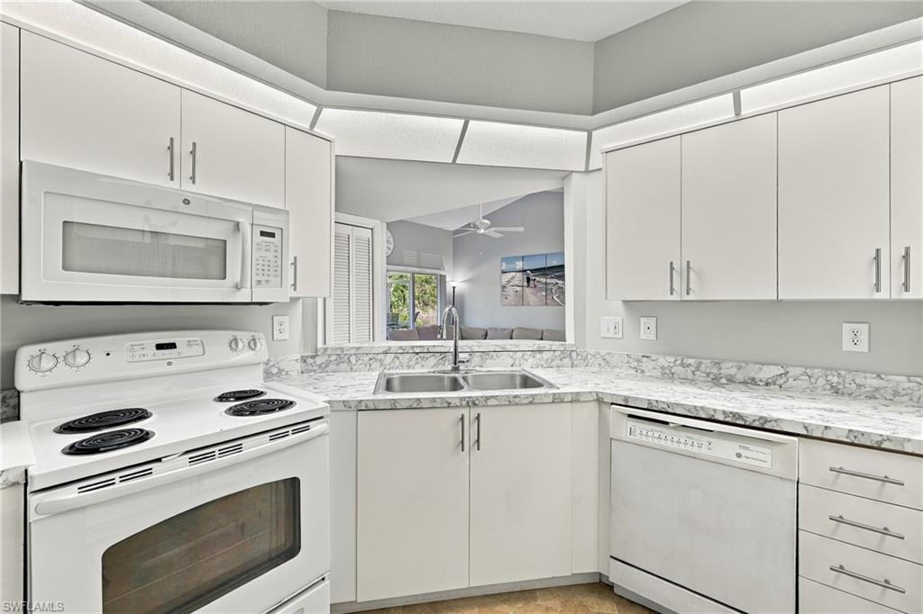 1566 Trafalgar Ln A Property Photo 13