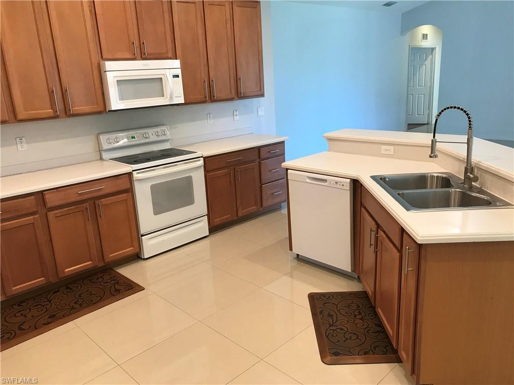 10680 Sir Michaels Place Dr Property Photo 8
