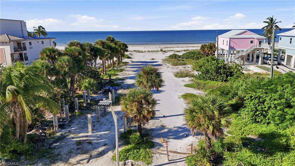 616 Estero Blvd Property Photo 3