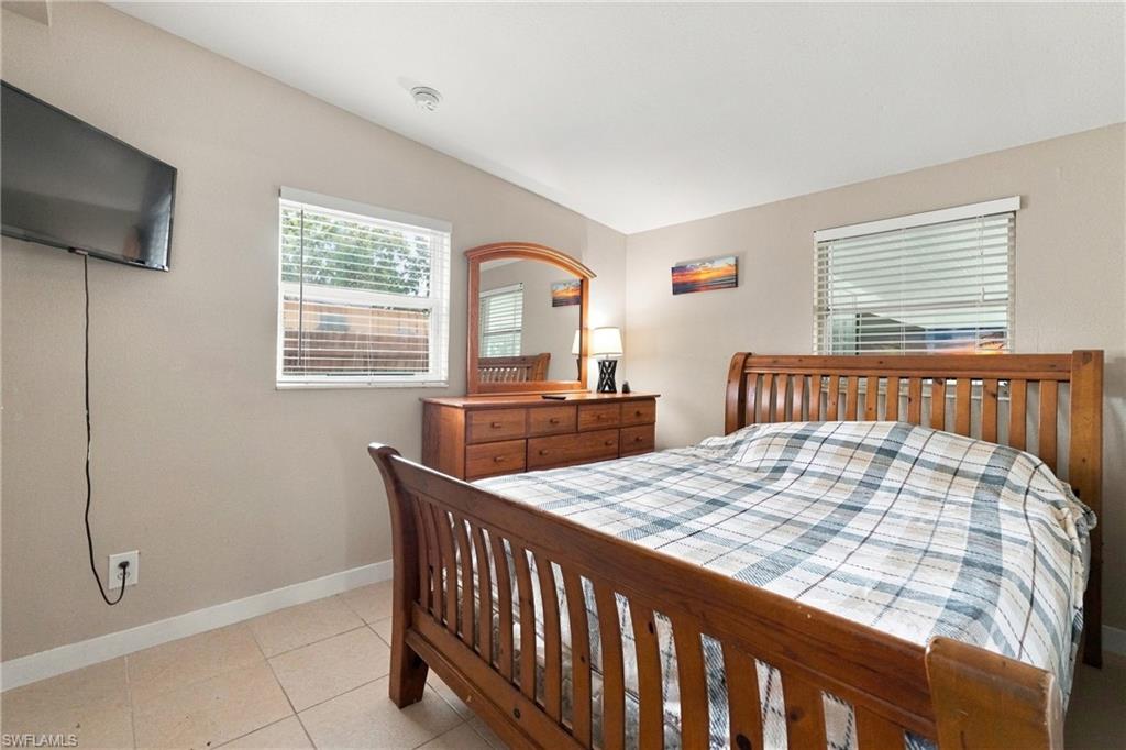 2140 Harbor Ln Property Photo 16