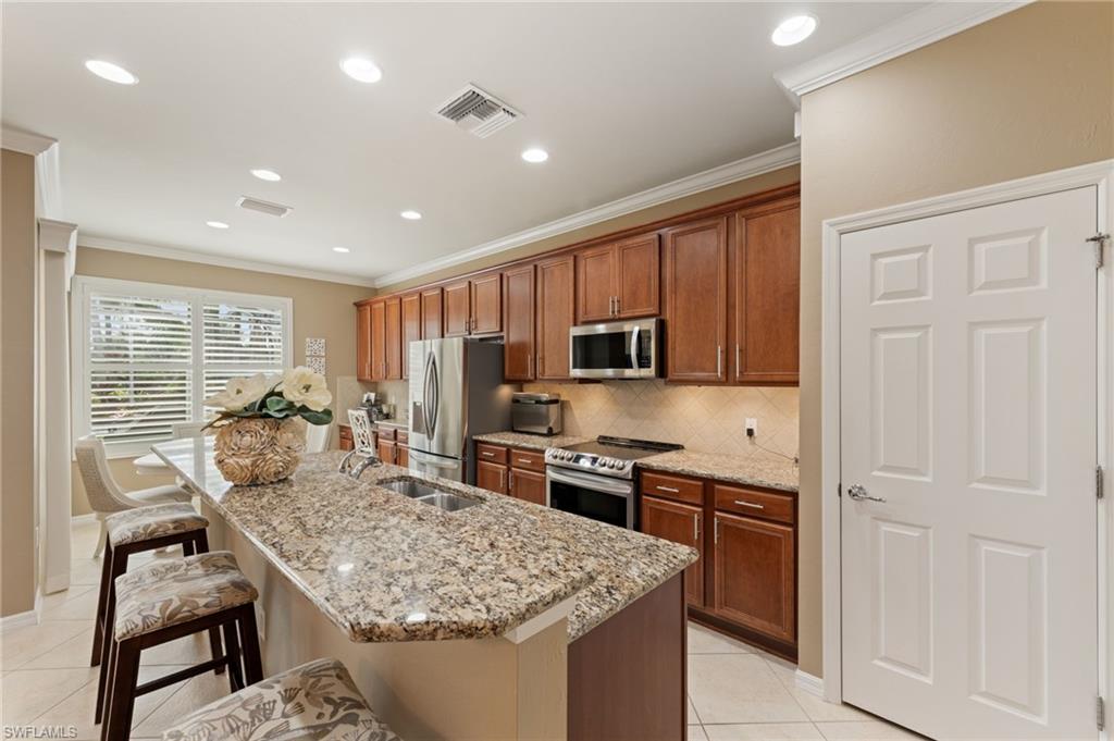 28582 Guinivere Way Property Photo 10
