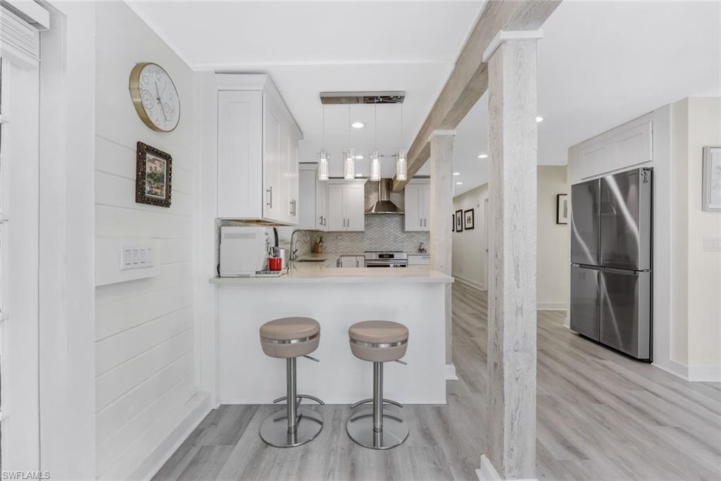 2061 Santa Barbara Blvd Property Photo 11