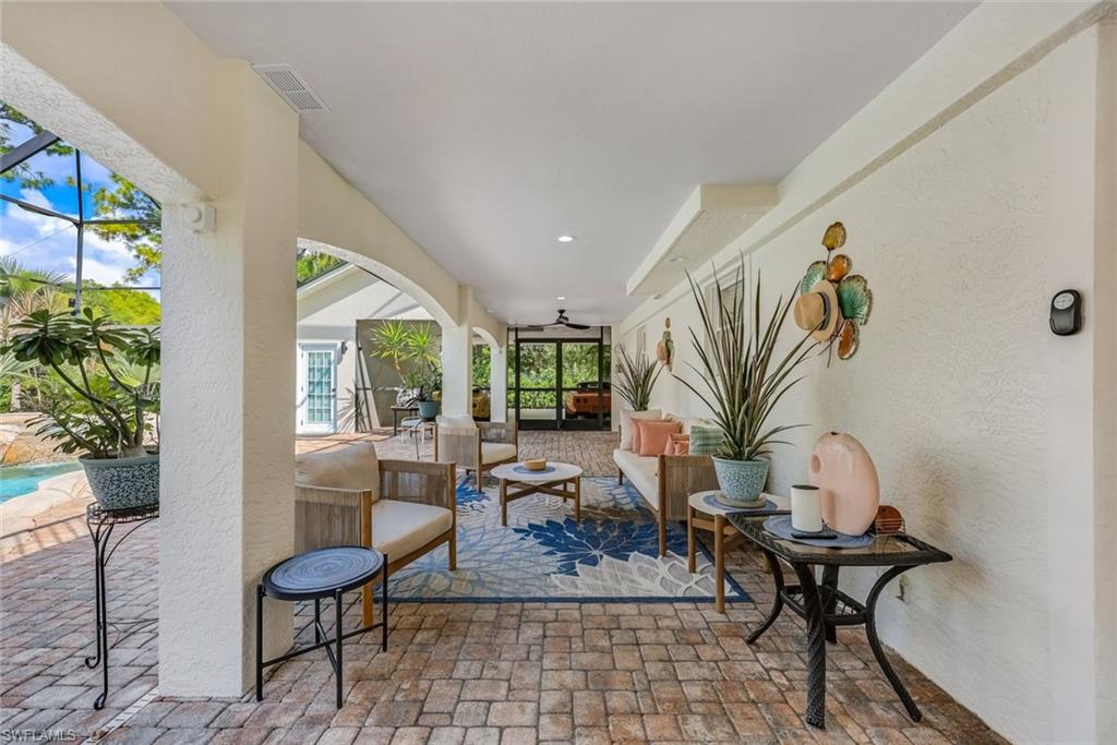 2061 Santa Barbara Blvd Property Photo 36