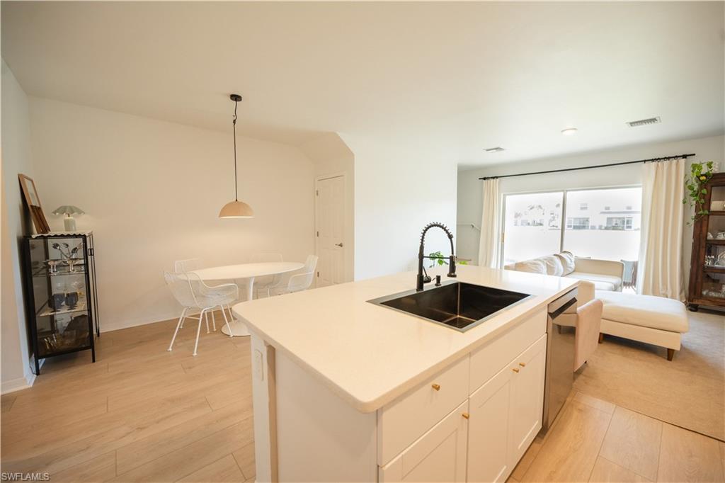15480 Wildflower Cir Property Photo 5