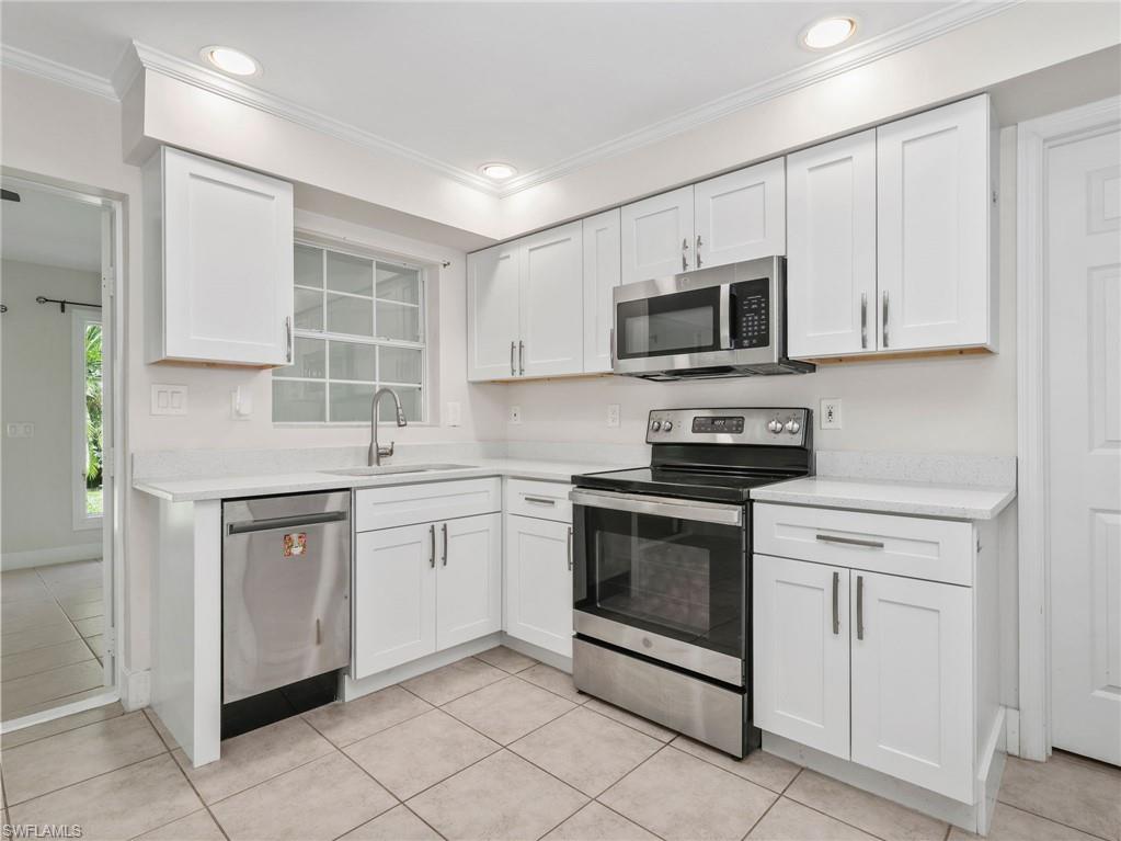 2437 Sunset Ave Property Photo 10