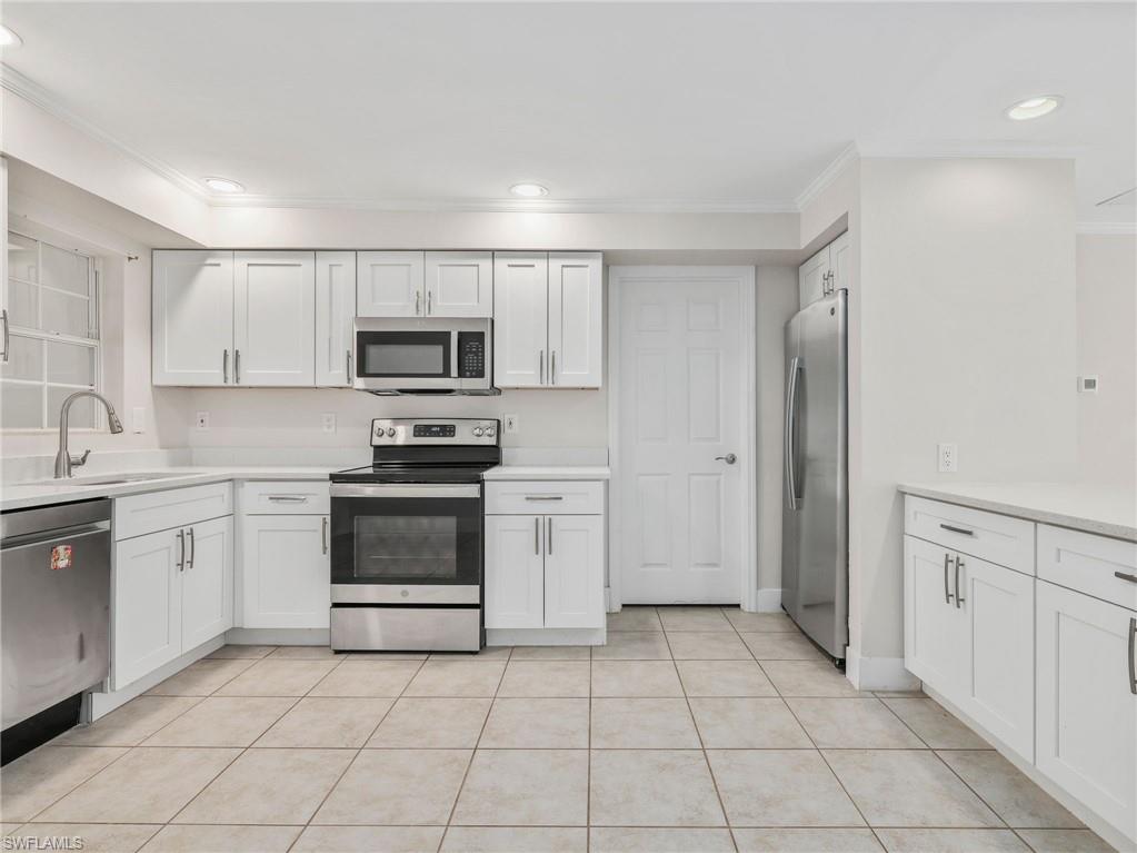 2437 Sunset Ave Property Photo 12